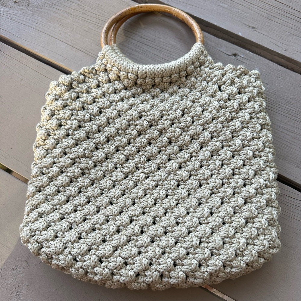Vintage Elegant Cream Crochet Women's Bag w wooden handles